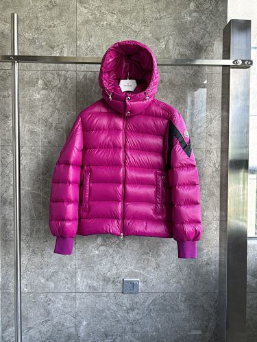 M2305--Rose Red