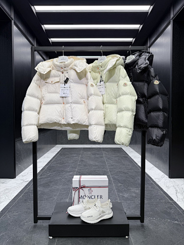 MO928 Moncler Erea2025